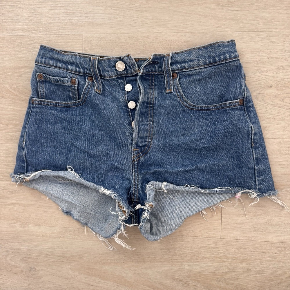Levi's Women's 501 Cut Off Shorts W27 Button Fly Raw Hem Denim